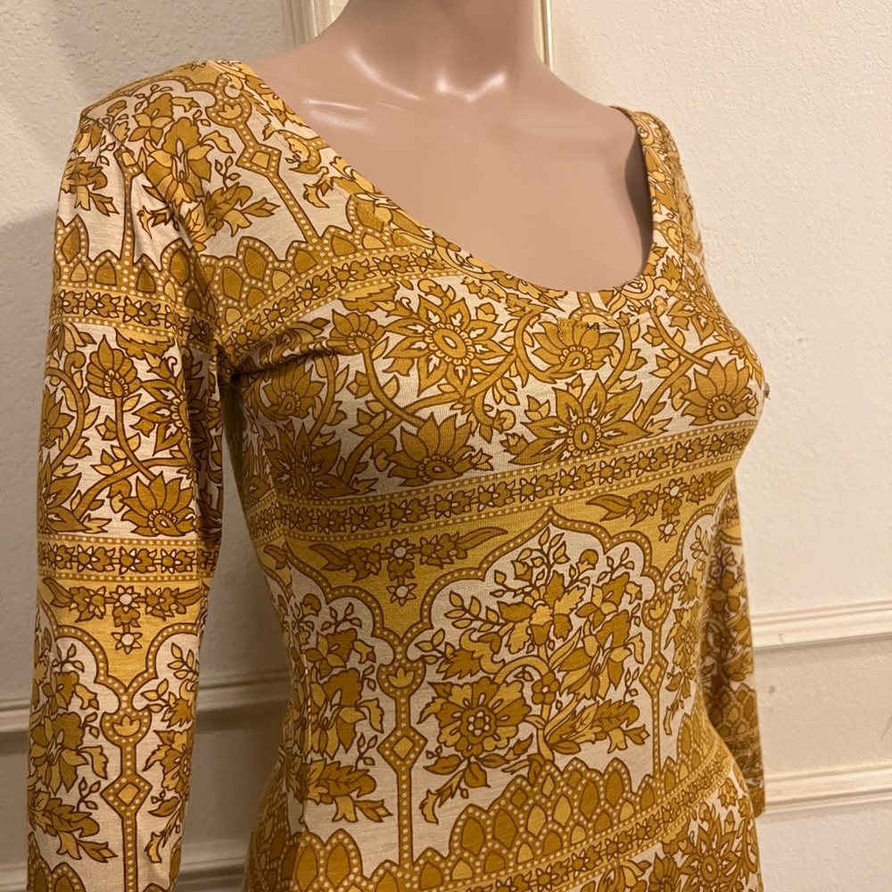 Shades of gold - Picture 2 of 7